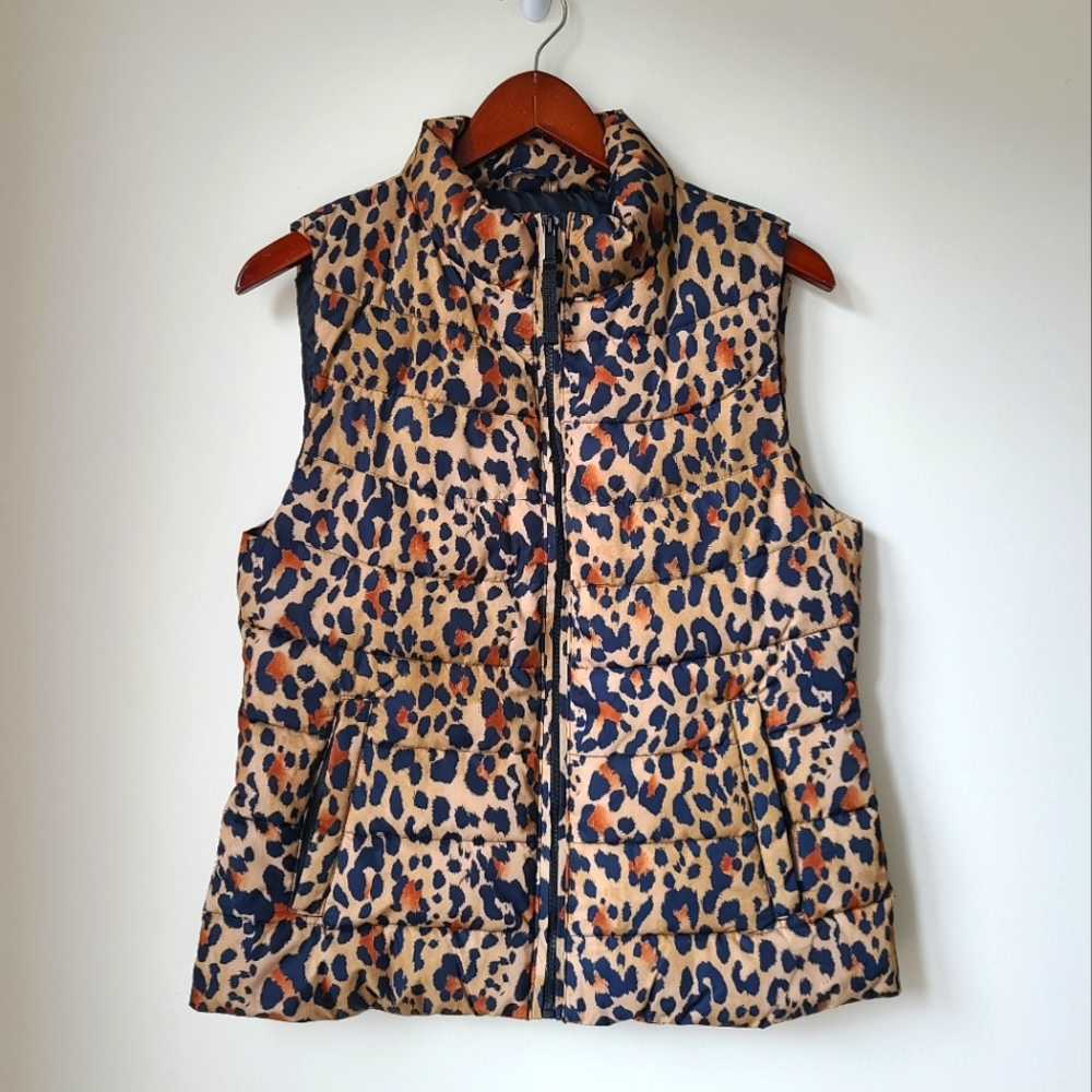 Leopard print vest